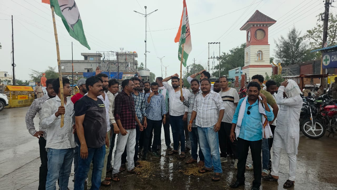 गरीब की कमर तोड़ रही सरकार