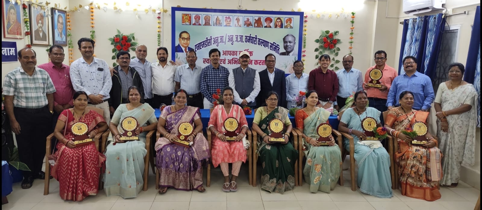 किरन्दुल में सेवानिवृत्त कर्मचारियों का भव्य विदाई एवं सम्मान समारोह संपन्न