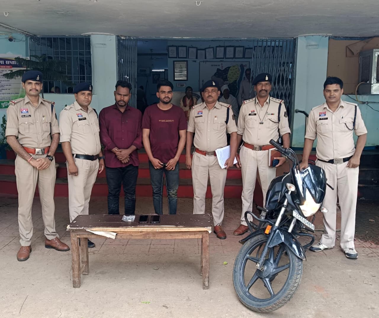 🔷 धमतरी पुलिस का नशे के कारोबार पर करारा प्रहार, 1.1 ग्राम हेरोइन (चिट्टा) के साथ दो तस्कर गिरफ्तार