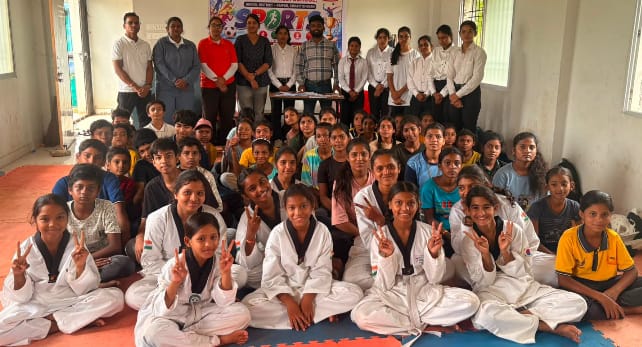 विकासखंड स्तरीय शालेय रग्बी एवं ताइक्वांडो प्रतियोगिता संपन्न, चयनित खिलाड़ी करेंगे जिले में आरंग का प्रतिनिधित्व