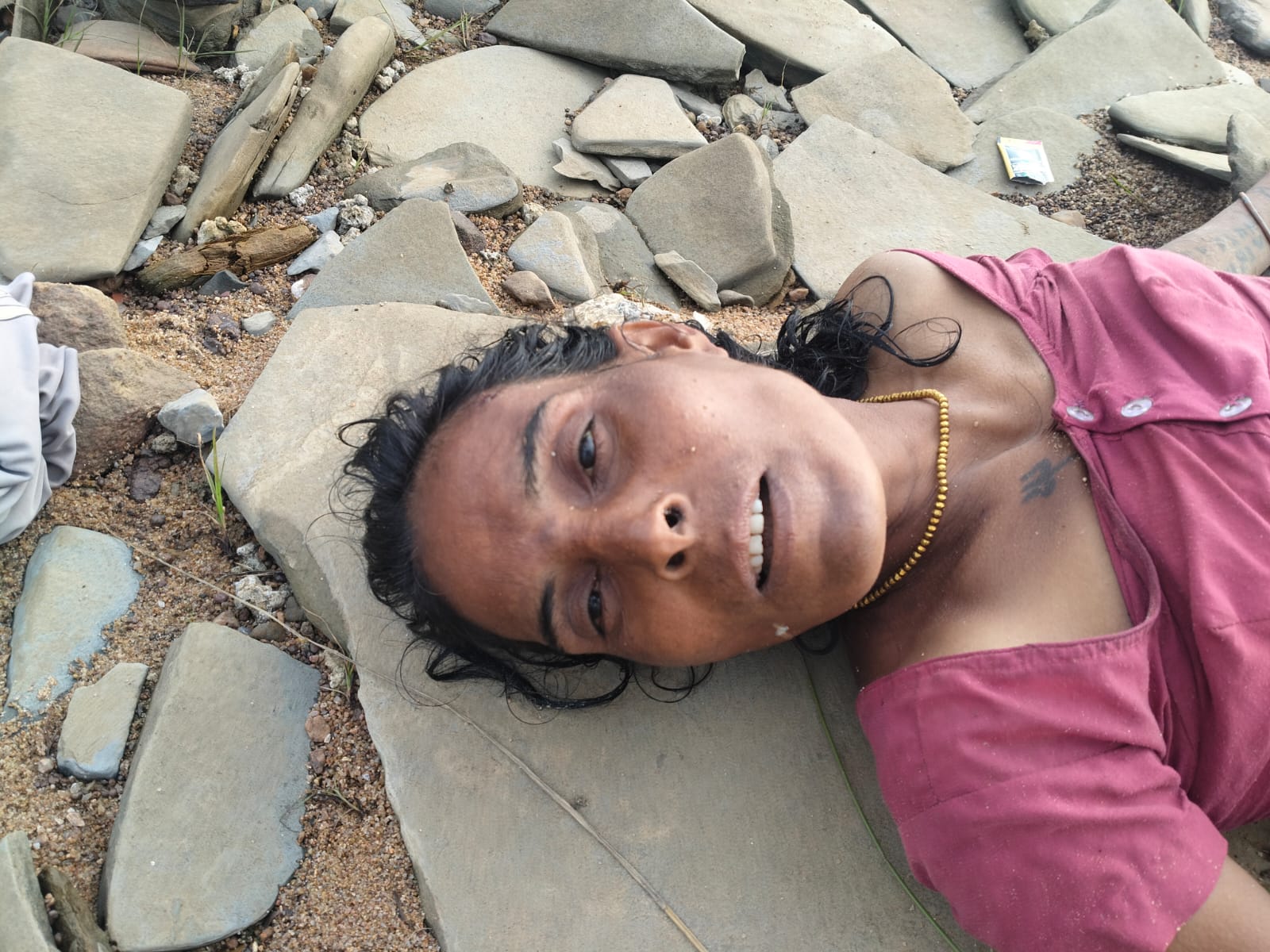 महानदी किनारे महिला का शव मिलने से सनसनी