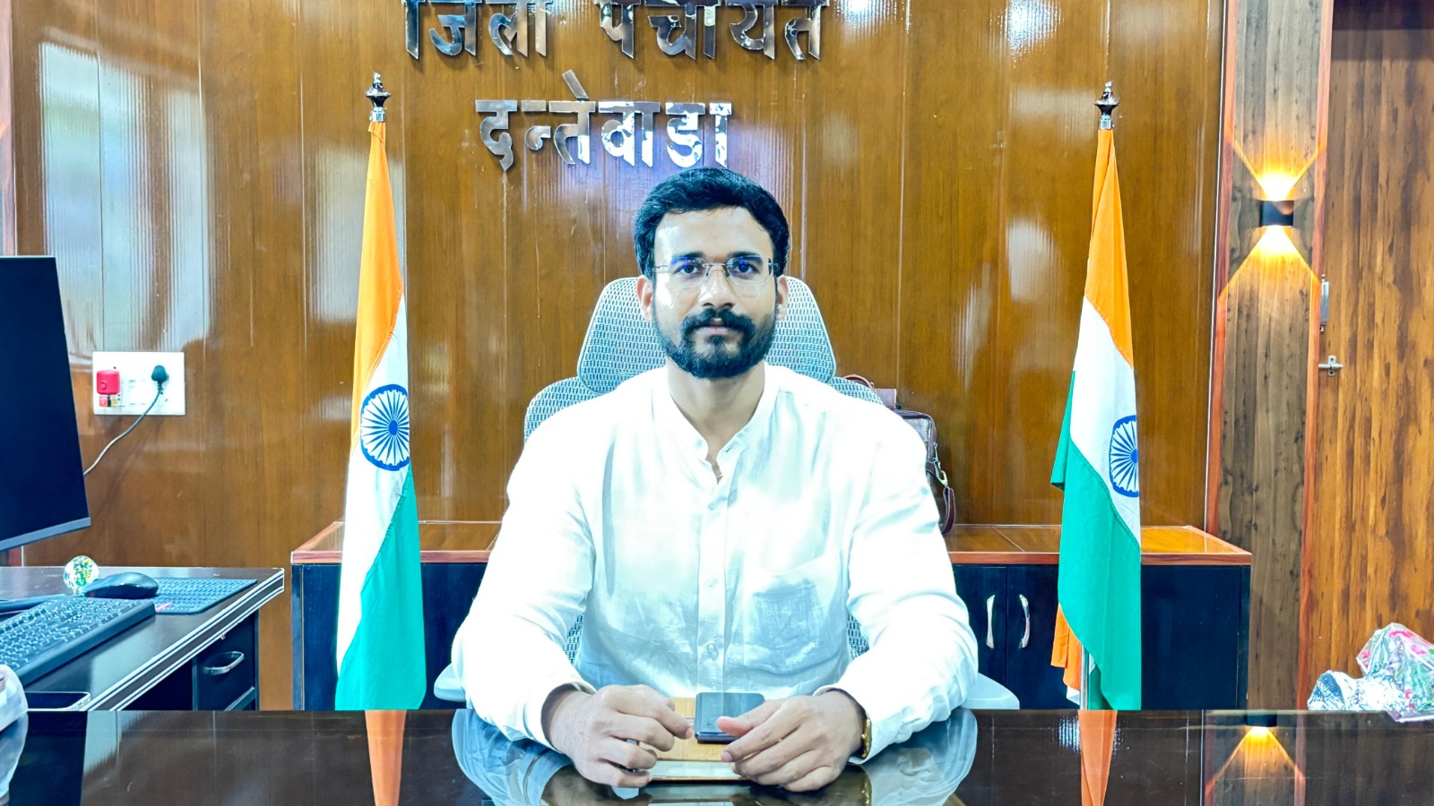 नवपदस्थ जिला पंचायत सीईओ श्री एम.भार्गव ने संभाला पदभार