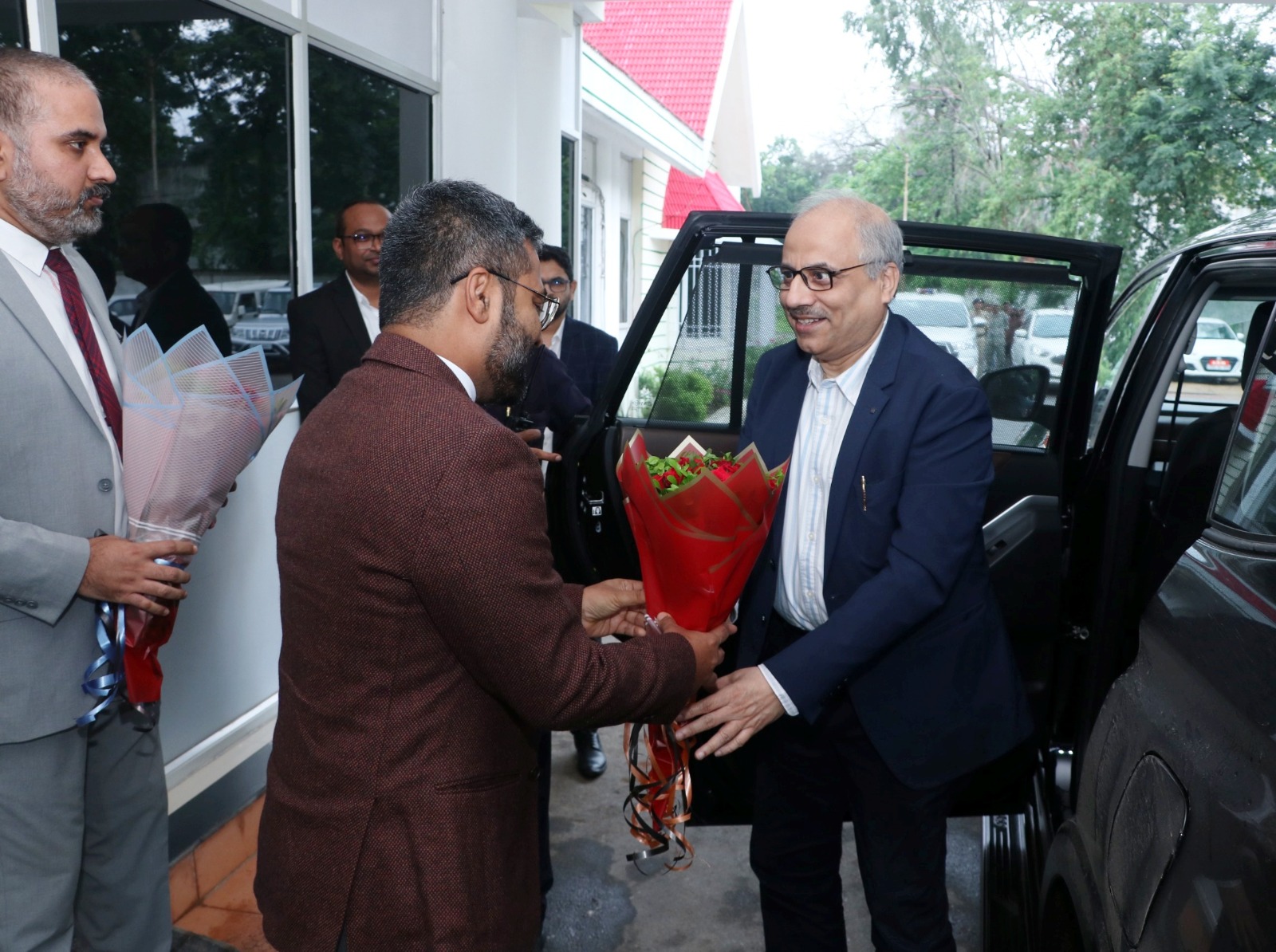 छत्तीसगढ़ उच्च न्यायालय के मुख्य न्यायाधीश श्री रमेश सिन्हा का कलेक्टर-एसपी ने किया आत्मीय स्वागत
