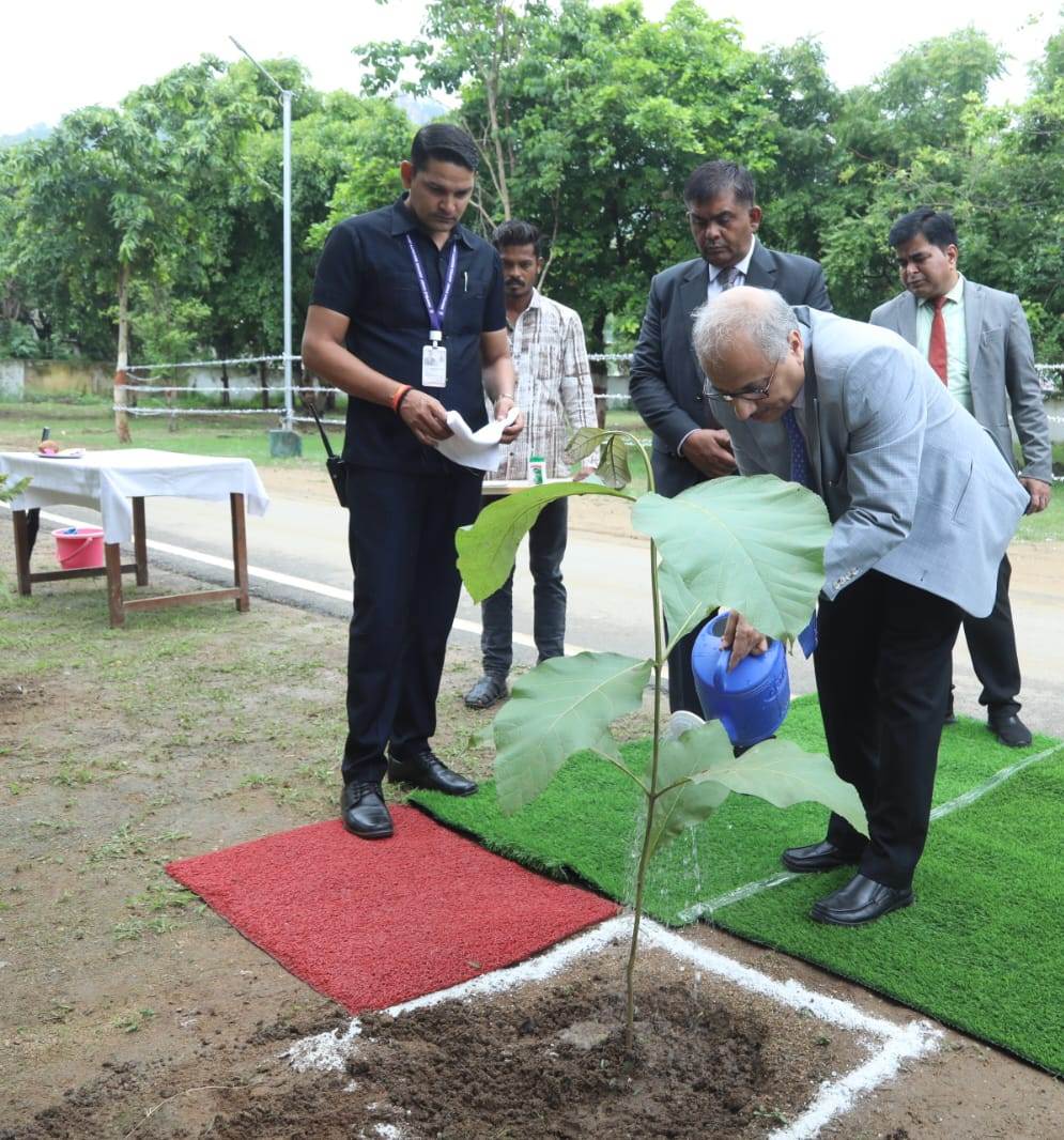 छत्तीसगढ़ उच्च न्यायालय के मुख्य न्यायाधीश श्री रमेश सिन्हा ने किया जिला न्यायालय कांकेर का निरीक्षण