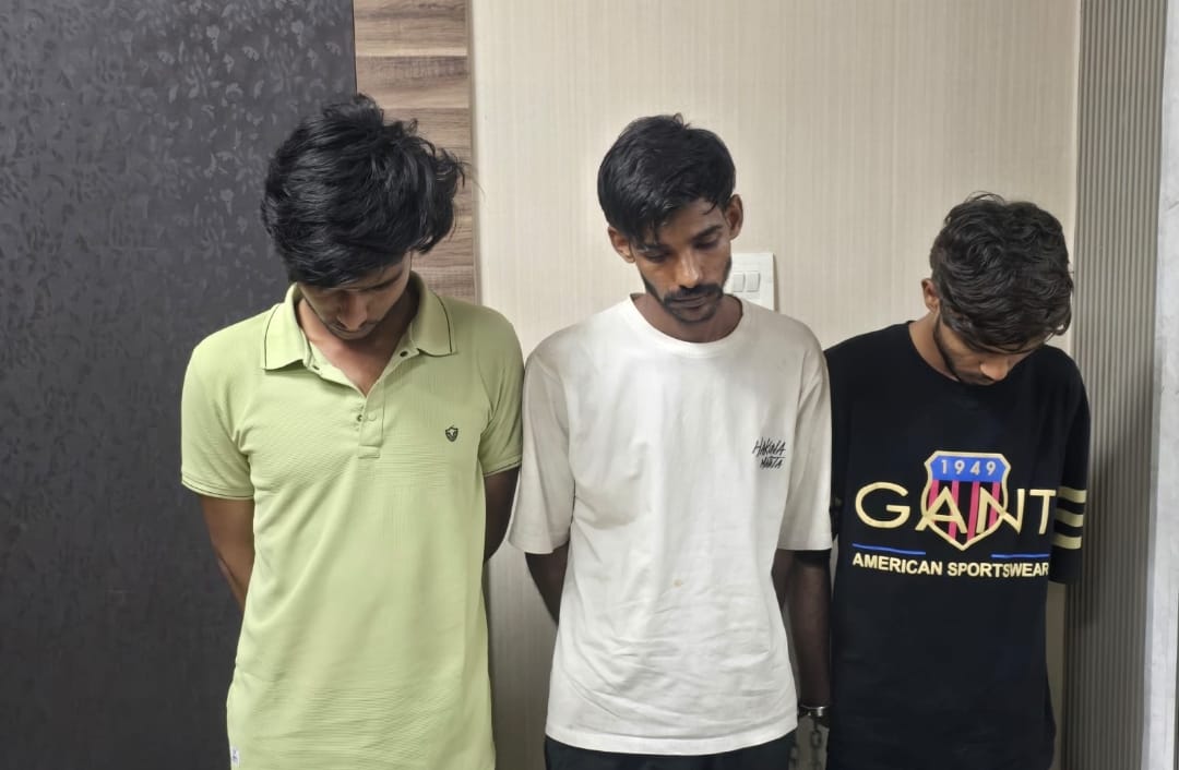 1.11 करोड़ रूपये कीमत का गांजा तस्करी कर रहे तीन अंतरराज्यीय तस्कर गिरफ्तार 