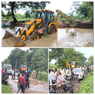  धमतरी :  ग्राम शंकरदाह में अवैध निर्माण पर चला प्रशासन का बुलडोजर, बारिश के बीच 8-10 मकान ढहाए गए