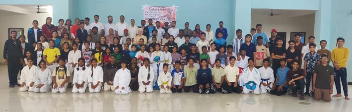 आरंग में जिला स्तरीय शालेय कराते प्रतियोगिता का शुभारंभ, 180 खिलाड़ियों ने दिखाया दम