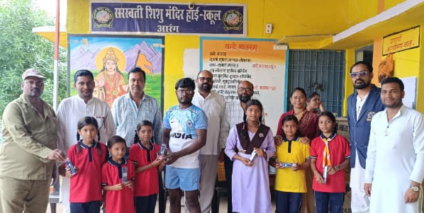 सरस्वती शिशु मंदिर आरंग में विभिन्न प्रतियोगिताओं के विजेताओं को किया गया पुरस्कृत