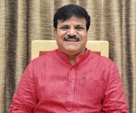 सरकार केवल बस्तर तक सीमित राजधानी अपराधियों के हवाले छोड़ी सरकार ने :   नगर निगम के पूर्व महापौर कांग्रेस नेता प्रमोद दुबे