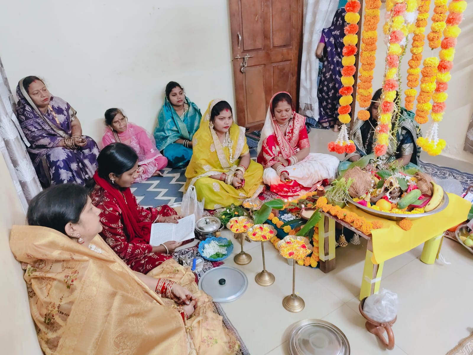 किरंदुल में महिलाओं द्वारा रखा गया हरतालिका पर्व तीज व्रत