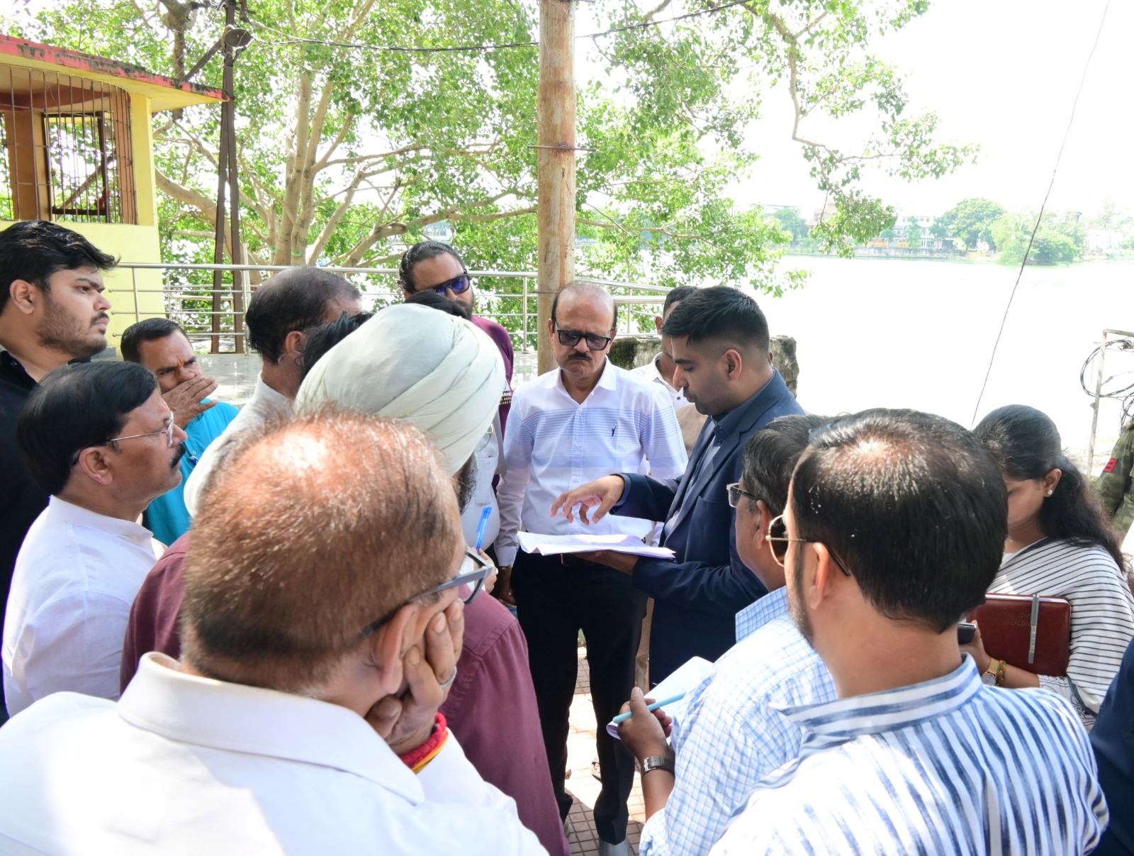  महापौर एवं कलेक्टर ने सेवा संकल्प अभियान के अंतर्गत आशीर्वाद का दिया कार्यक्रम की तैयारियों के लिए किया स्थल निरीक्षण